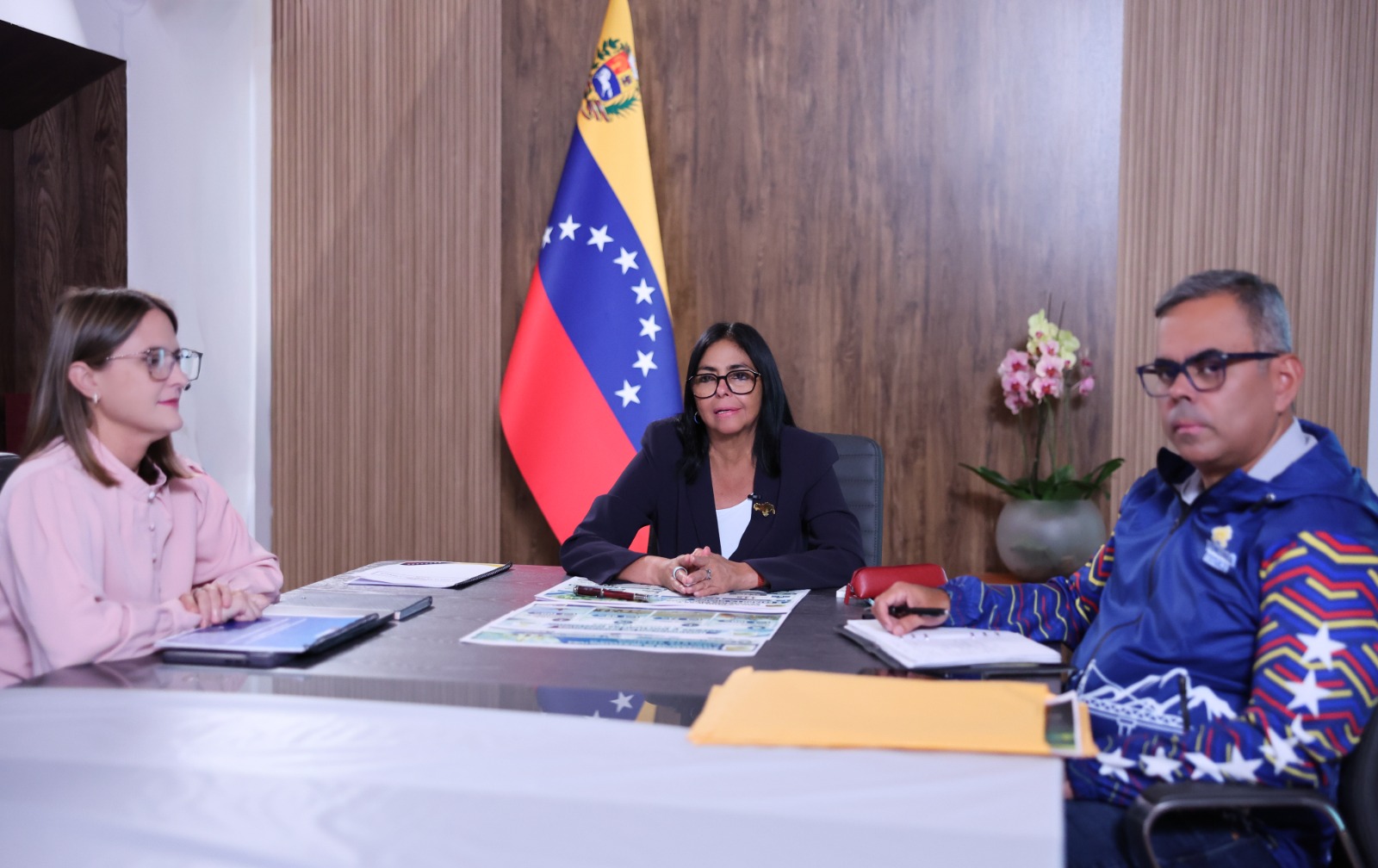 Presidenta Delcy Rodríguez presenta balance de atención a familias afectadas por el doblete sísmico del 24 de junio