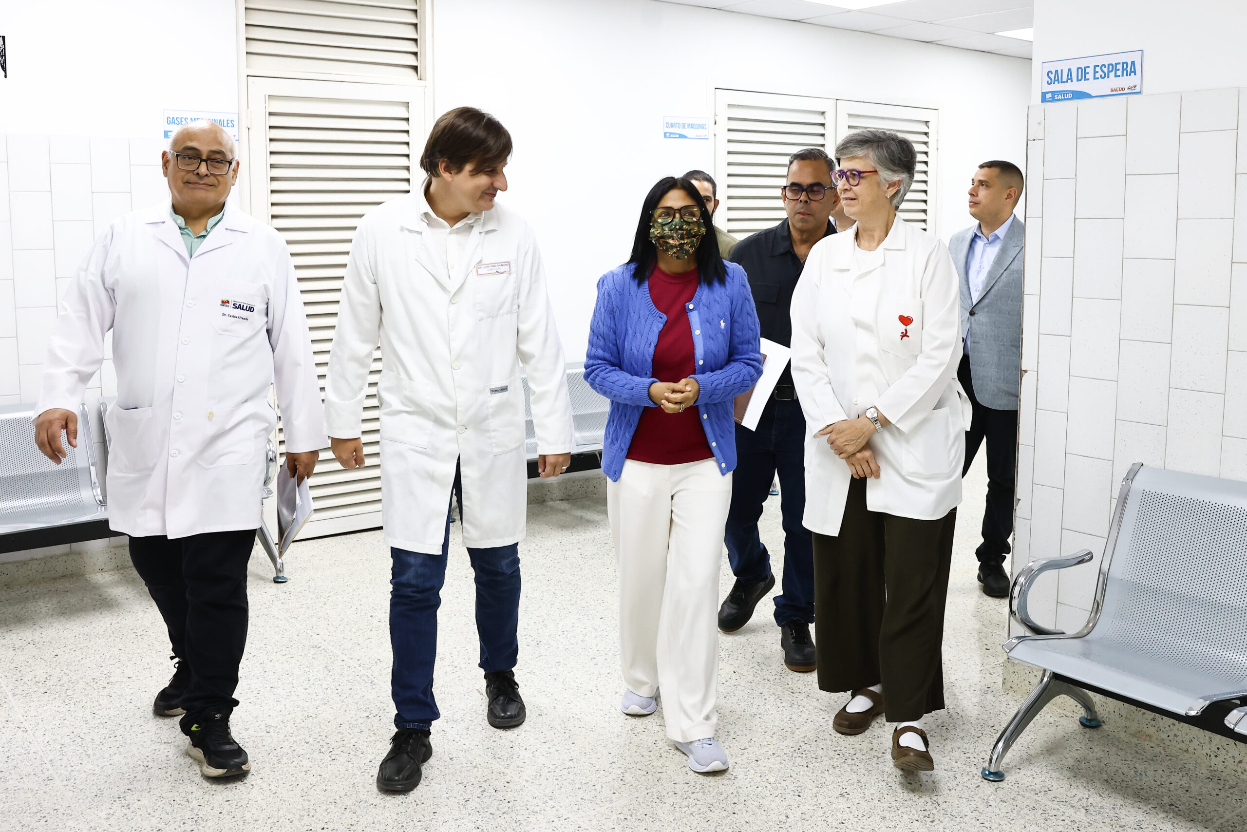 Presidenta Delcy Rodríguez inspecciona avances en trabajos de rehabilitación del Hospital Vargas en Caracas